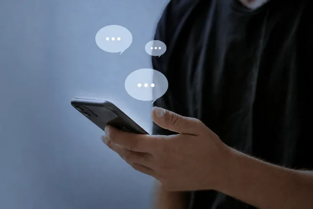 Whatsplaid sau WATI: pe care să-l alegi pentru WhatsApp Business?